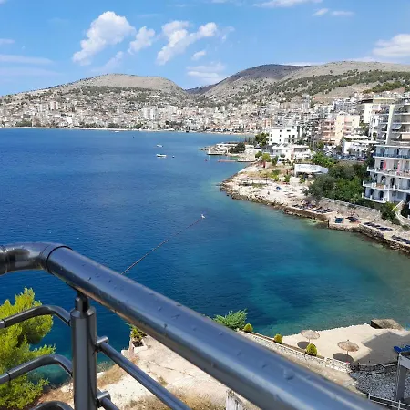 Seaside View Apartment *