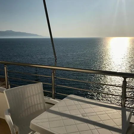 Seaside View * Sarandë